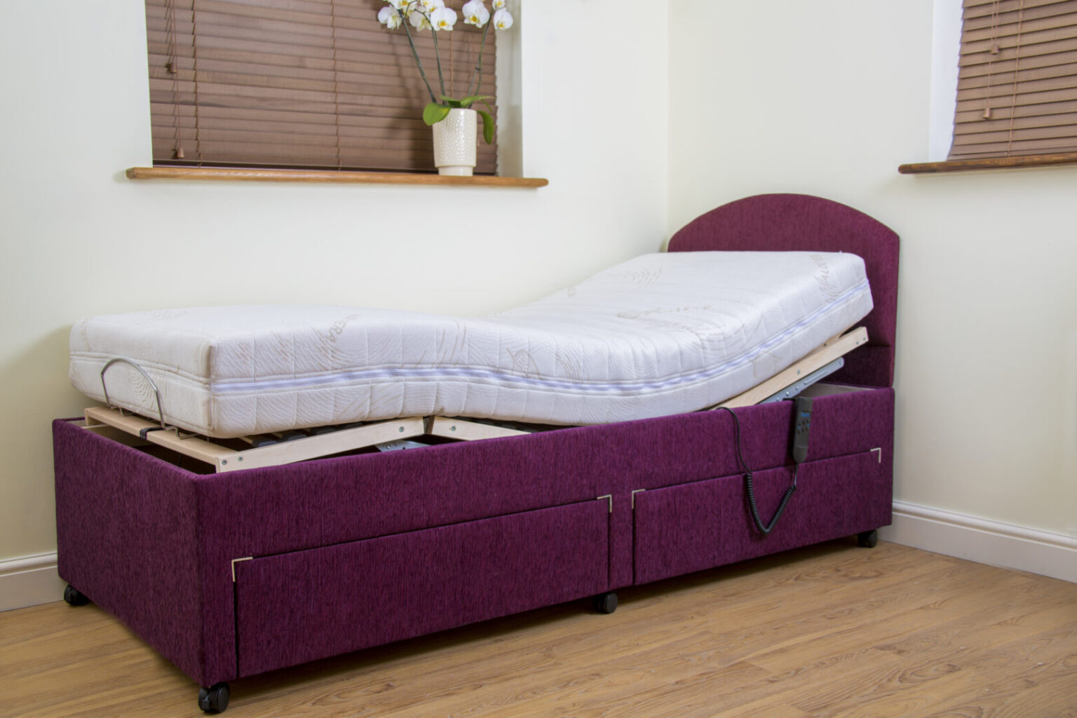 Bed Bradshaw Deco 19 017